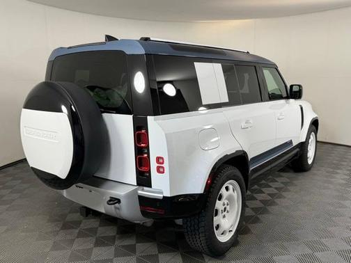 2025 Land Rover Defender P300