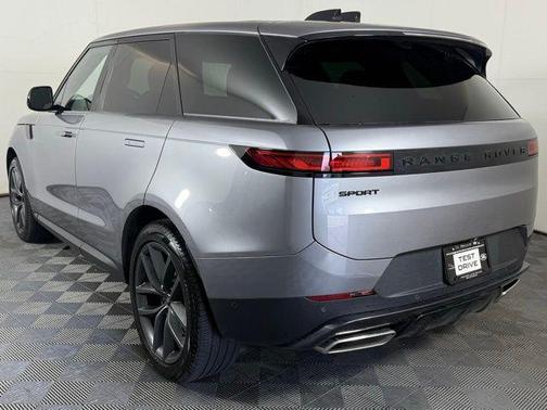 2025 Land Rover Range Rover Sport P360 SE