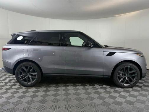 2025 Land Rover Range Rover Sport P360 SE
