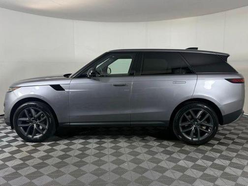 2025 Land Rover Range Rover Sport P360 SE