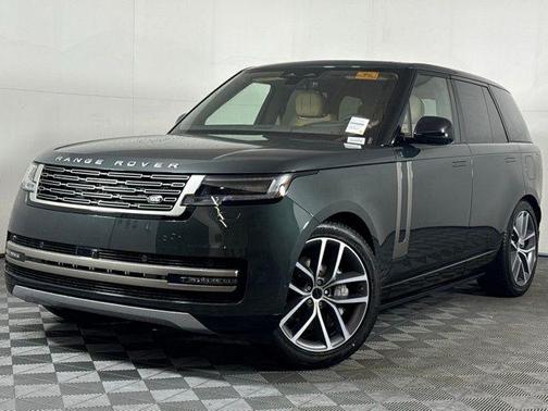 2026 Land Rover Range Rover P550e SE