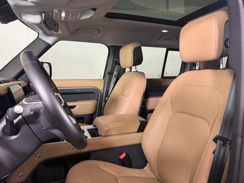 2025 Land Rover Defender P300