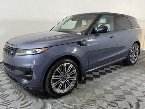 2025 Land Rover Range Rover Sport P360 SE