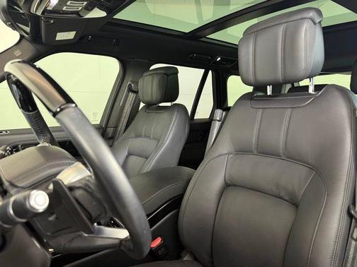 2022 Land Rover Range Rover P525 Westminster