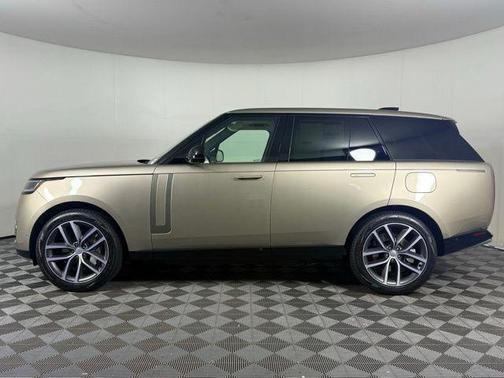 2025 Land Rover Range Rover P550e SE