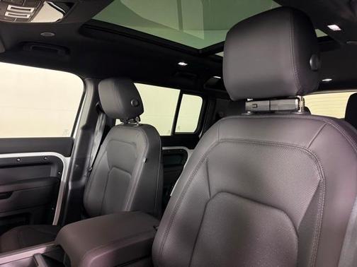 2025 Land Rover Defender P300