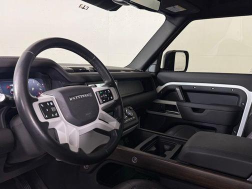 2024 Land Rover Defender P300
