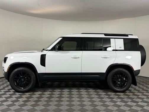 2024 Land Rover Defender P300