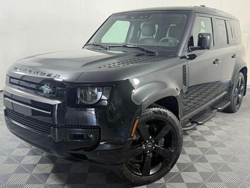 2025 Land Rover Defender P400 X-Dynamic SE