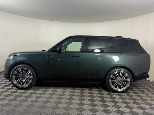 2025 Land Rover Range Rover P530 SE