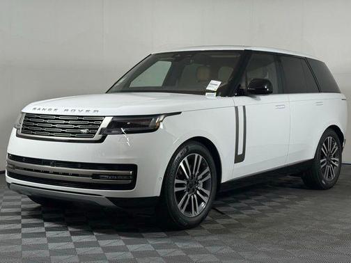 2026 Land Rover Range Rover P530 SE