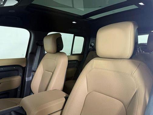 Santorini Black 2026 Land Rover Defender P400 X-Dynamic SE