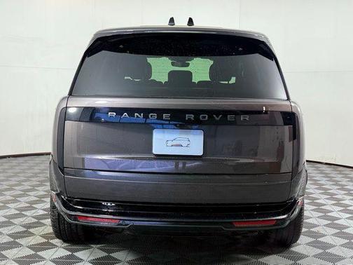 2024 Land Rover Range Rover P530 SE
