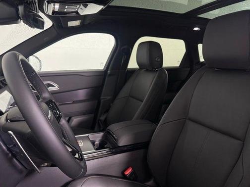 2026 Land Rover Range Rover Velar P400 Dynamic SE