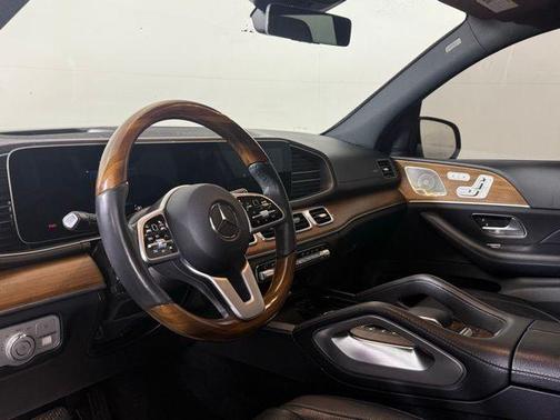 2021 Mercedes-Benz GLS 450 4MATIC