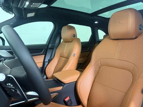 2026 Jaguar F-PACE P250 R-Dynamic S