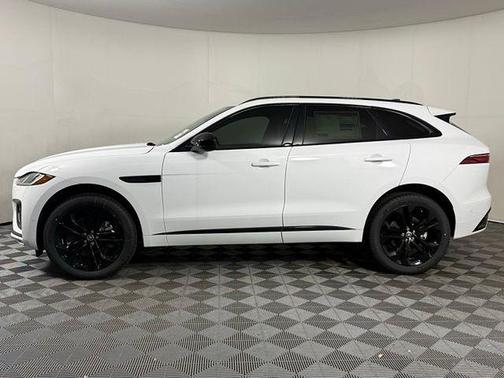Fuji White 2026 Jaguar F-PACE P400 R-Dynamic S