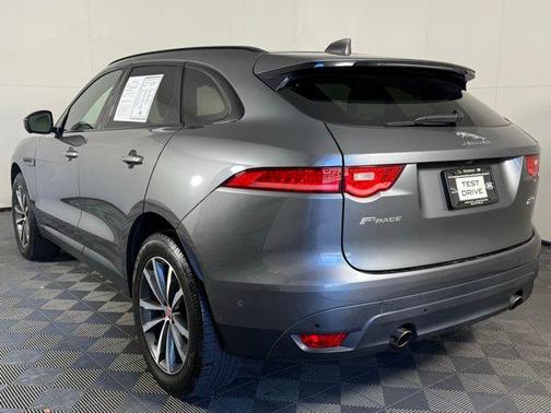 2019 Jaguar F-PACE 25t Prestige