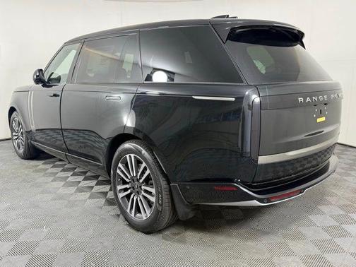 2025 Land Rover Range Rover P530 SE 7 Seat