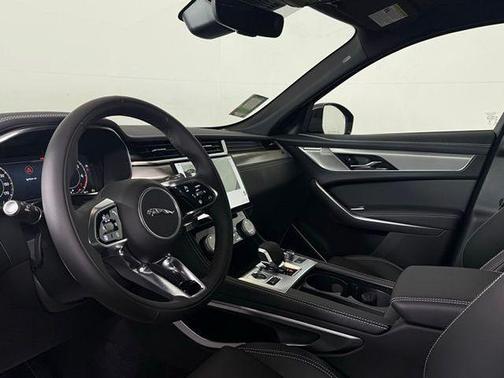 2026 Jaguar F-PACE P400 R-Dynamic S