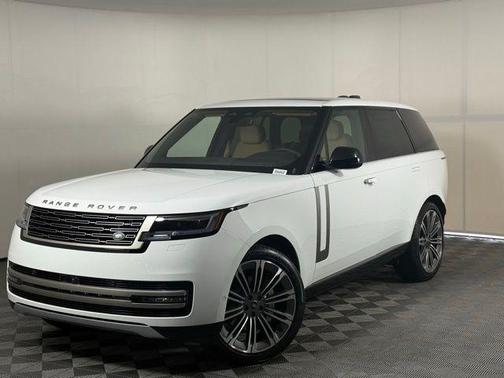 2025 Land Rover Range Rover P400 SE