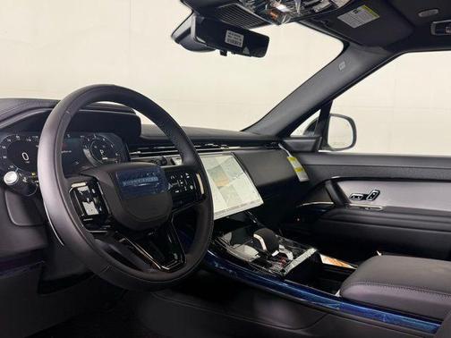 2025 Land Rover Range Rover Sport P460 Dynamic SE