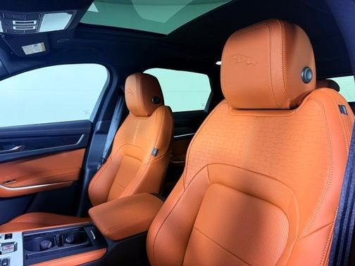 2026 Jaguar F-PACE P400 R-Dynamic S