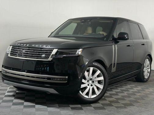 2025 Land Rover Range Rover P400 SE