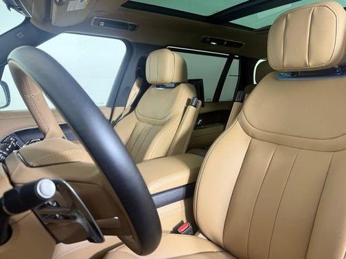 2026 Land Rover Range Rover SE