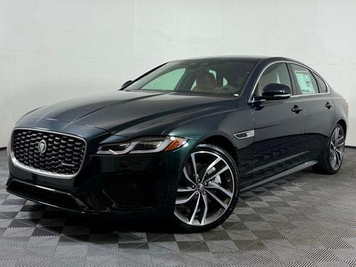 2024 Jaguar XF R-Dynamic SE