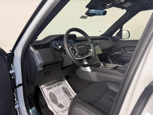 2025 Land Rover Range Rover P530 SE