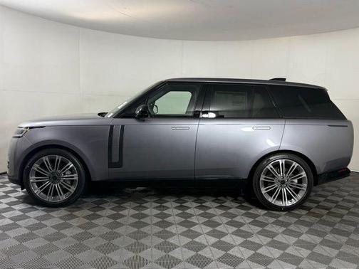 2026 Land Rover Range Rover P400 SE