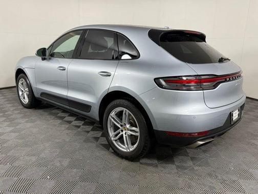 2020 Porsche Macan Base