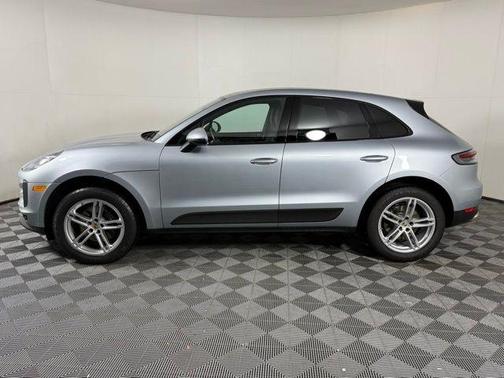 2020 Porsche Macan Base