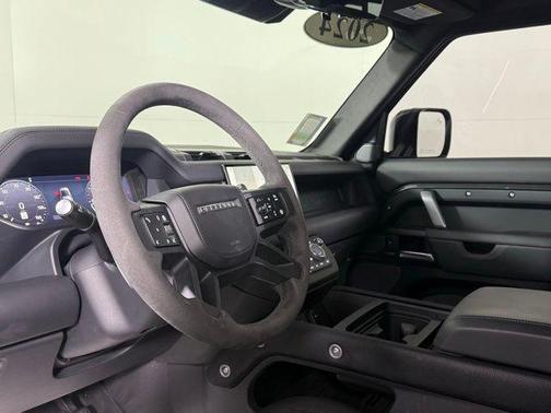 2024 Land Rover Defender P525 V8