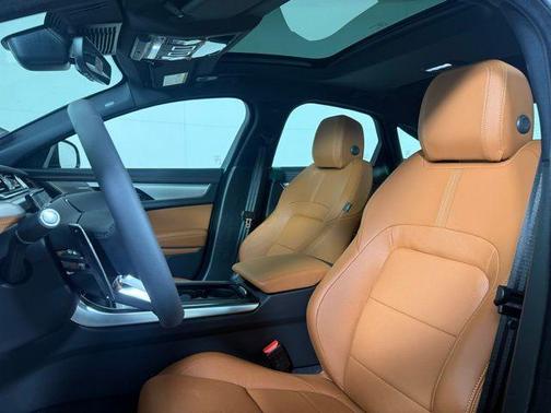 2024 Jaguar XF R-Dynamic SE