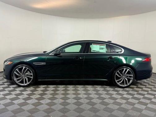 2024 Jaguar XF R-Dynamic SE