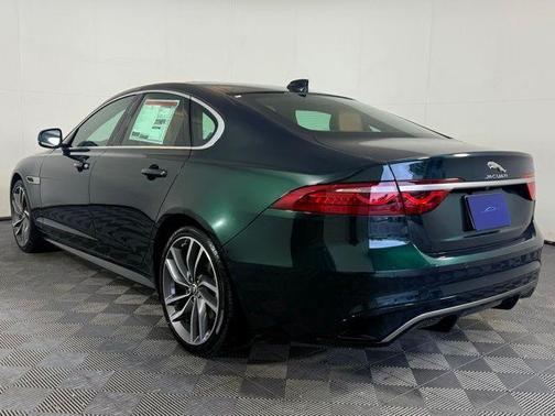 2024 Jaguar XF R-Dynamic SE
