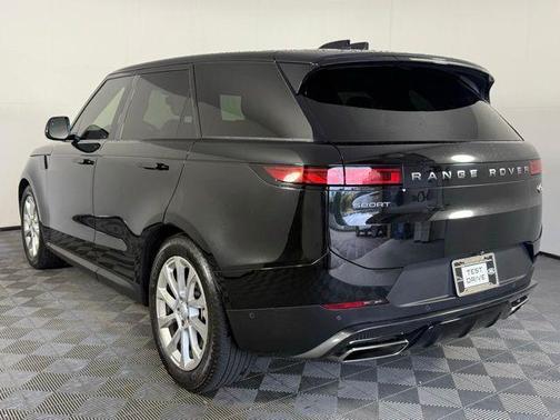 2023 Land Rover Range Rover Sport SE