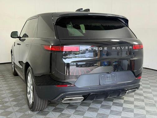 2025 Land Rover Range Rover Sport P360 SE