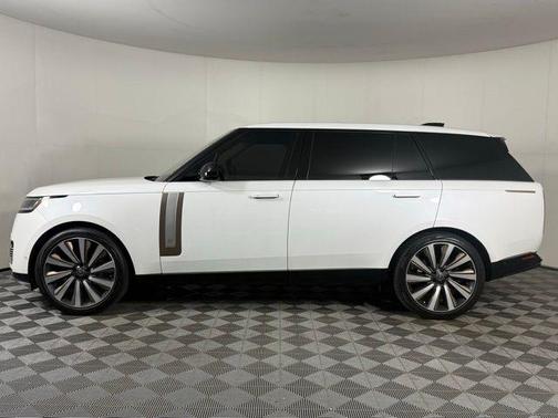 2023 Land Rover Range Rover SV