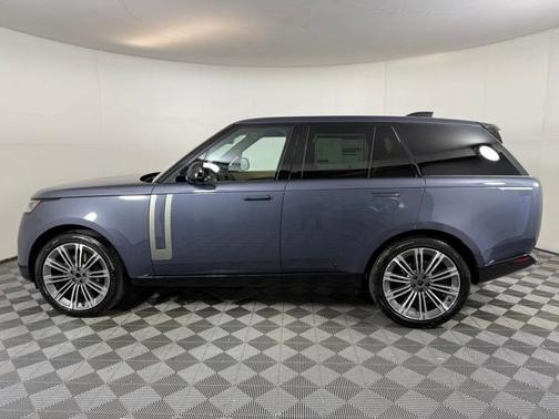 2025 Land Rover Range Rover P530 SE
