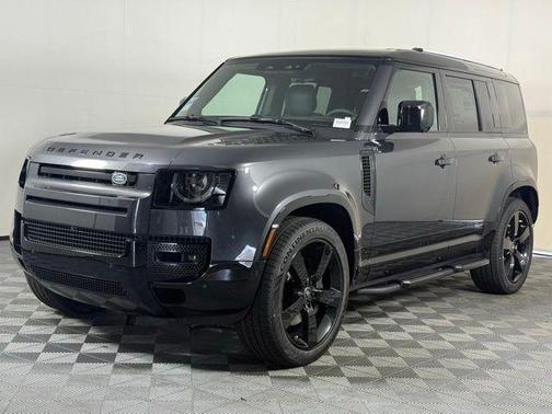 2025 Land Rover Defender P400 X-Dynamic SE