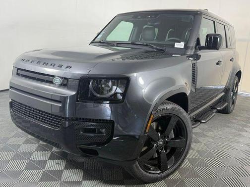 2025 Land Rover Defender P400 X-Dynamic SE