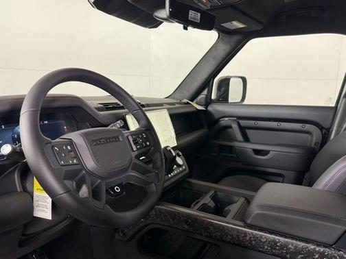 2026 Land Rover Defender V8