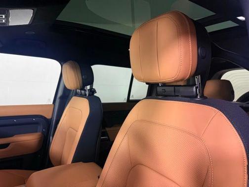 2025 Land Rover Defender P525 V8