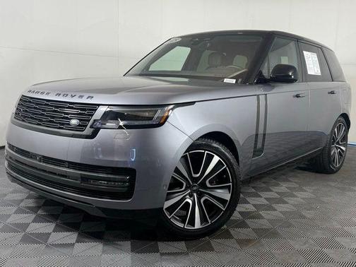 2025 Land Rover Range Rover P550e SE