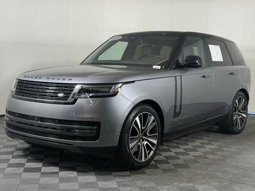 2025 Land Rover Range Rover P550e SE