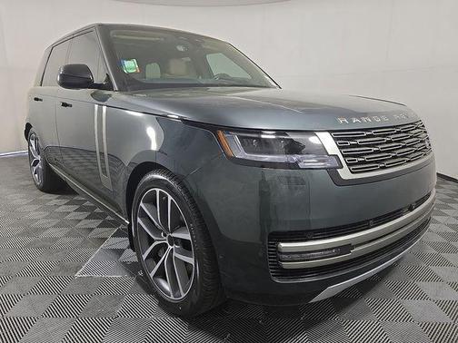 Belgravia Green 2026 Land Rover Range Rover P550e SE