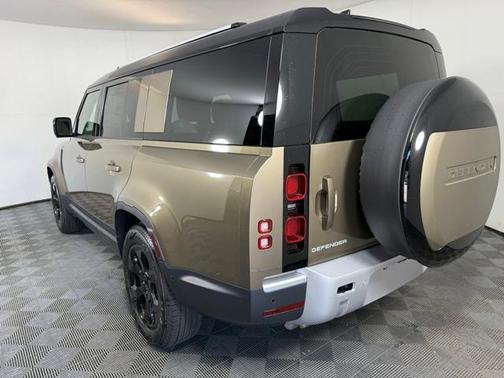 2025 Land Rover Defender P300 S